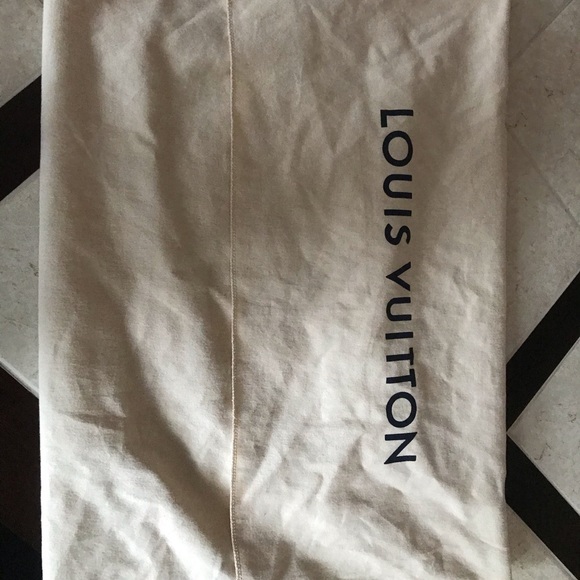 **SOLD**Louis Vuitton Neverfull MM - Picture 6 of 8